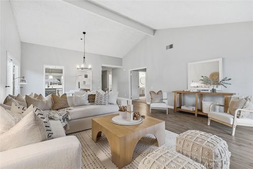 6180 Via Nietos, Yorba Linda, CA, 92887-3405 | Card Image