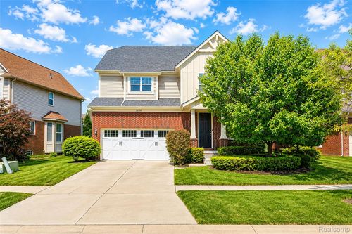 28386 Cottage Ln, New Hudson, MI, 48165-8007 | Card Image