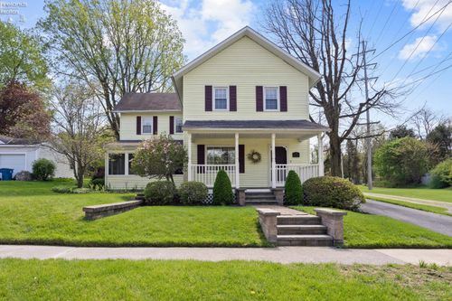 17 W Main Street, Berlin Heights, OH, 44814 | Card Image