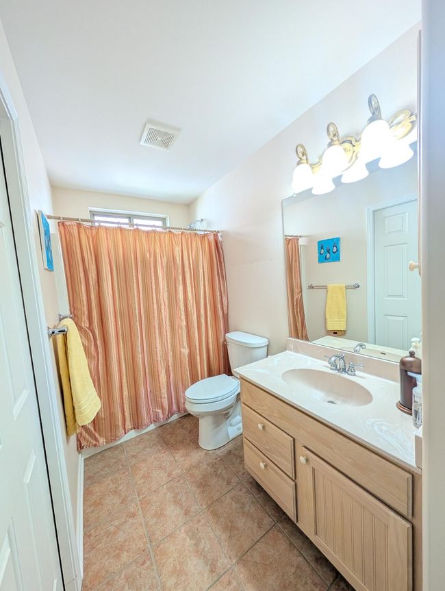 7259 Maplecrest Cir, Condo with 2 bedrooms, 3 bathrooms and null parking in Swartz Creek MI | Image 11