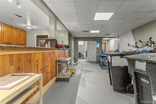 12062 Broadstreet Ave, Detroit, MI, 48204-1552 | Card Image