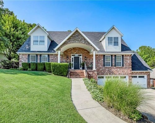 2370 E Meandering Way, Fayetteville, AR, 72701-2785 | Card Image