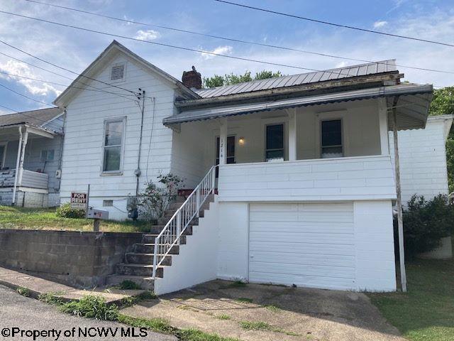 12th St, Weston, WV 26452
