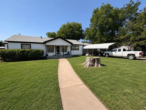 925 N 6th St, Haskell, TX, 79521-4403 | Card Image