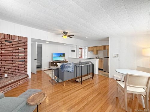 839 Pond View Rd, Riverhead, NY, 11901 | Card Image