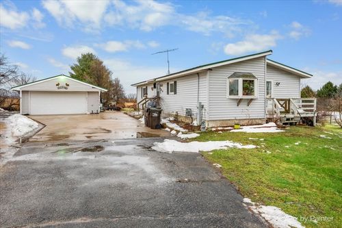 9416 Kemman Rd, Hebron, IL, 60034-9679 | Card Image