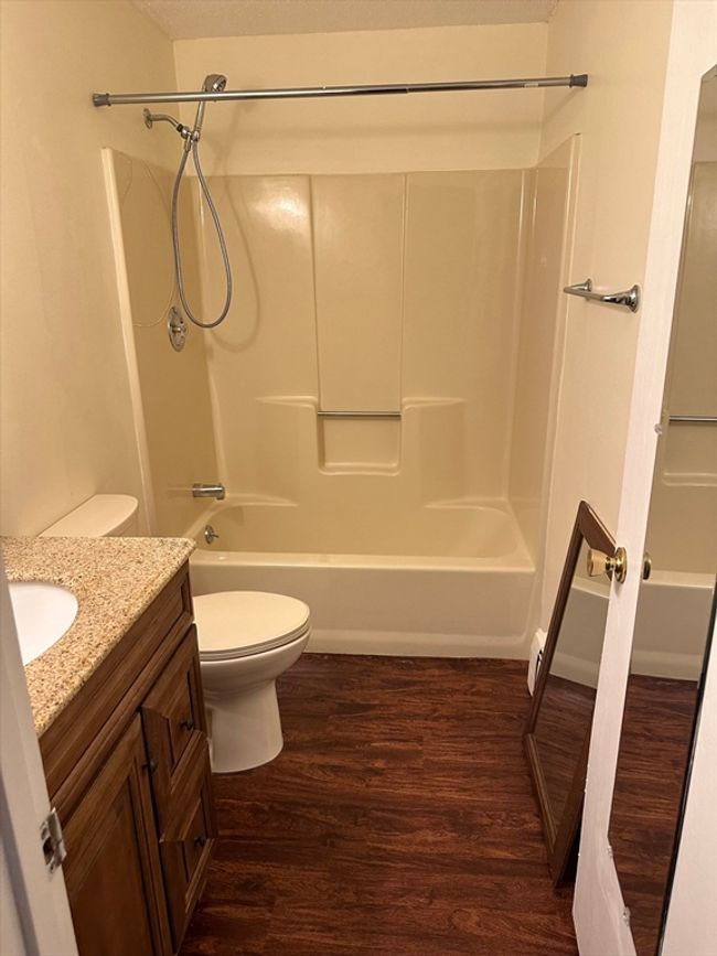 UNIT-6 - 1700 Skyline Dr, Condo with 2 bedrooms, 1 bathrooms and 2 parking in Lowell MA | Image 23