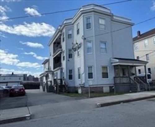 513-515 Whipple St, Fall River, MA, 02724-3426 | Card Image