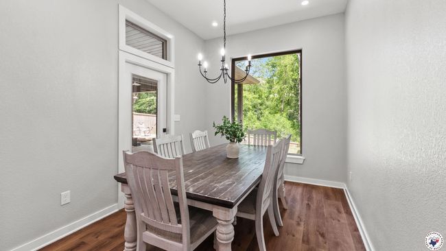 6826 Maple View Ln, House other with 5 bedrooms, 3 bathrooms and null parking in Texarkana TX | Image 8