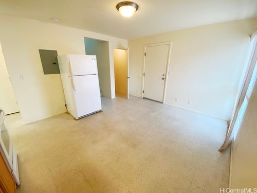 a-670 Hunalewa St, Honolulu, HI, 96816-4762 | Card Image
