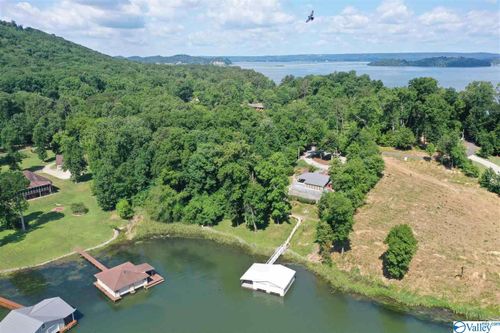 104 Signal Point Drive, Guntersville, AL, 35976 | Card Image