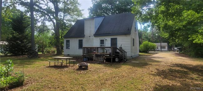 Nice size yard with a 12 x 12 ft deck to enjoy your afternoon and relaxation!! | Image 15