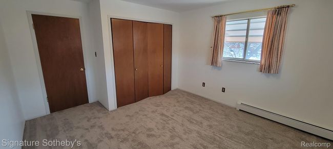 APT-221 - 20870 Wildwood Dr, Condo with 2 bedrooms, 1 bathrooms and null parking in Harper Woods MI | Image 10