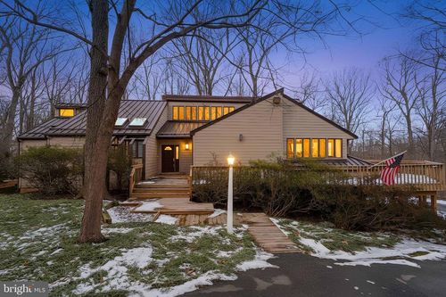 3904 Log Trail Way, REISTERSTOWN, MD, 21136-1829 | Card Image