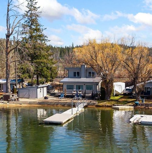 40782 Robbins Rd, Loon Lake, WA, 99148-5001 | Card Image