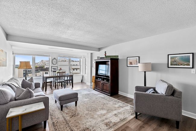 APT-404 - 9 Park Ave, Condo with 2 bedrooms, 2 bathrooms and 1 parking in Hull MA | Image 8