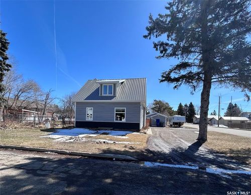 301 Pelly Street, Rocanville, SK, S0A3L0 | Card Image