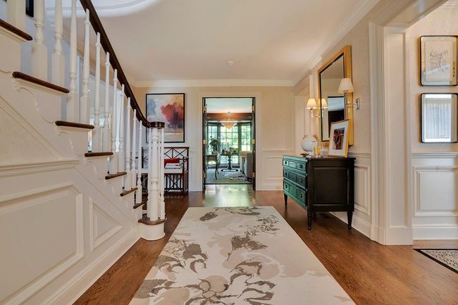 20 Rooms - 5 bedrooms - 11 Baths | Image 4