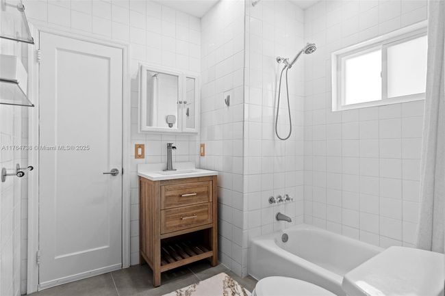 7770 Hawthorne Ave, House other with 4 bedrooms, 3 bathrooms and null parking in Miami Beach FL | Image 31