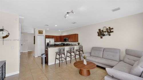 unit-5-9041 Sw 227th St, Cutler Bay, FL, 33190-1841 | Card Image