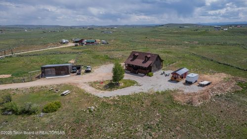8 Kickingbird Rd, Pinedale, WY, 82941-9034 | Card Image