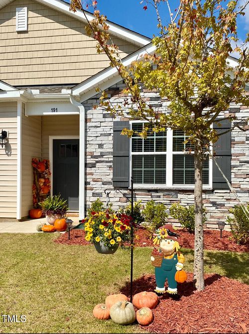 191 David Hill Dr, Sanford, NC, 27330-9738 | Card Image