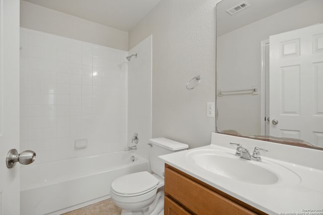 9606 Mediator Run, House other with 4 bedrooms, 4 bathrooms and null parking in Converse TX | Image 26