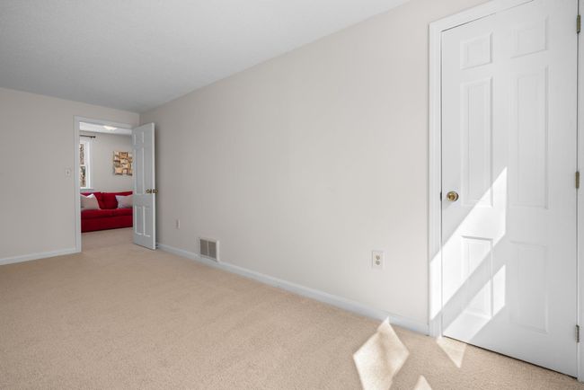 6 Sheldon Rd, House other with 3 bedrooms, 2 bathrooms and null parking in Derry NH | Image 32