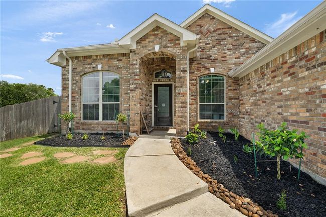 923 Lake View Dr, House other with 4 bedrooms, 2 bathrooms and 2 parking in Montgomery TX | Image 4