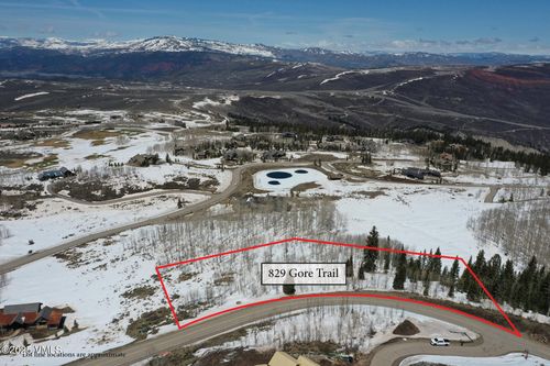 829 Gore Trl, Edwards, CO, 81632-6414 | Card Image