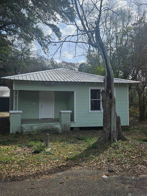 3262 Hiawatha St, Baton Rouge, LA, 70805-6313 | Card Image