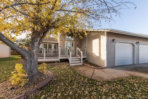 2413 N 2nd St, Spearfish, SD, 57783-1101 | Card Image