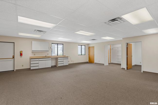 2440 Tech Dr, Home with 0 bedrooms, 0 bathrooms and null parking in Bettendorf IA | Image 8