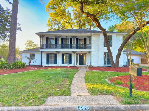 5926 Queensgate Dr, Houston, TX, 77066-1521 | Card Image