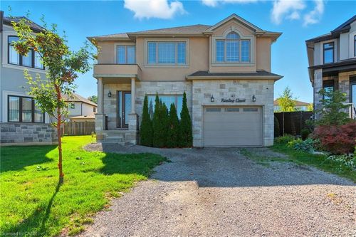 43 Riesling Crt, Hamilton, ON, L8G0B4 | Card Image