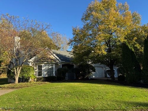 301 E Stonebrooke Ct, Chagrin Falls, OH, 44022-2100 | Card Image