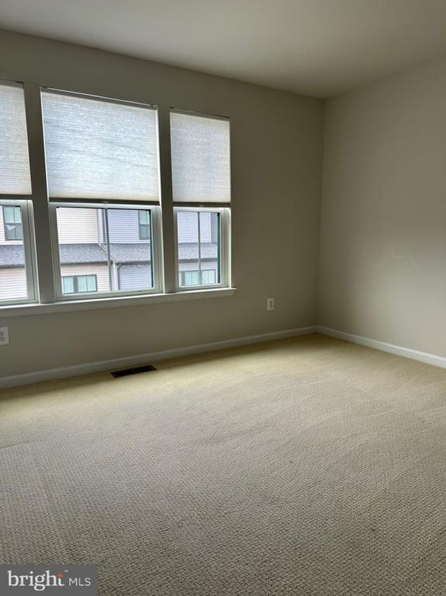 22370 Lucas Ter, Townhouse with 3 bedrooms, 4 bathrooms and null parking in ASHBURN VA | Image 47