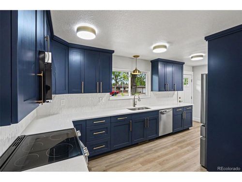 809 Gallup Rd, Fort Collins, CO, 80521-3103 | Card Image
