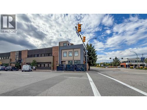 1659 Water St, Kelowna, BC, V1Y9W4 | Card Image
