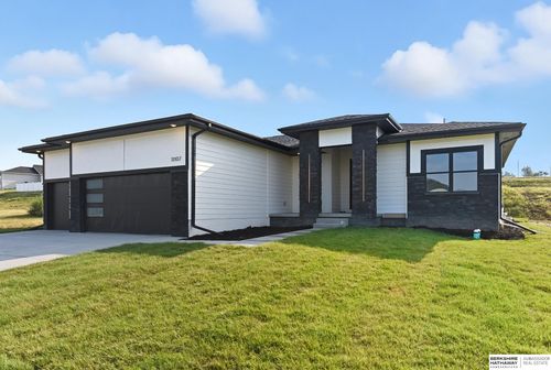 11107 S 218th St, Gretna, NE, 68028-5122 | Card Image