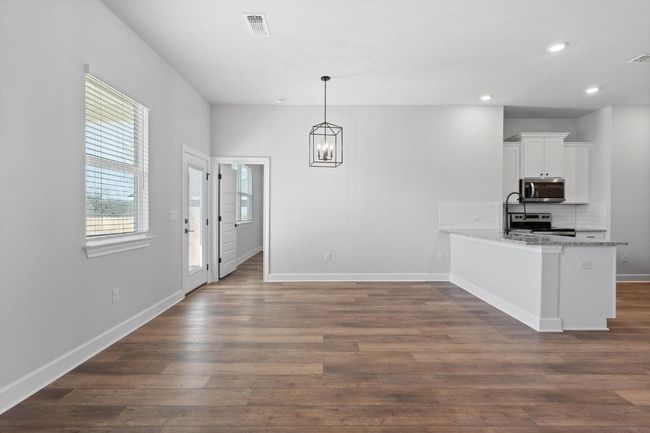 17008 Wind Chime Dr, House other with 3 bedrooms, 2 bathrooms and 4 parking in Manor TX | Image 6