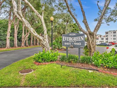 303 - 9491 Evergreen Pl, Condo with 2 bedrooms, 2 bathrooms and null parking in Davie FL | Image 1