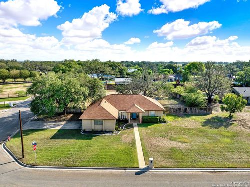1314 Acorn Rd, Hondo, TX, 78861-1004 | Card Image