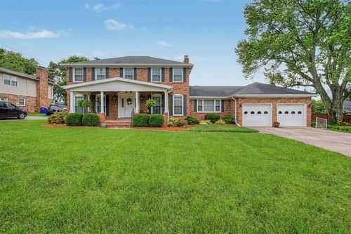 203 Brandywood Ct, Bowling Green, KY, 42101-3910 | Card Image