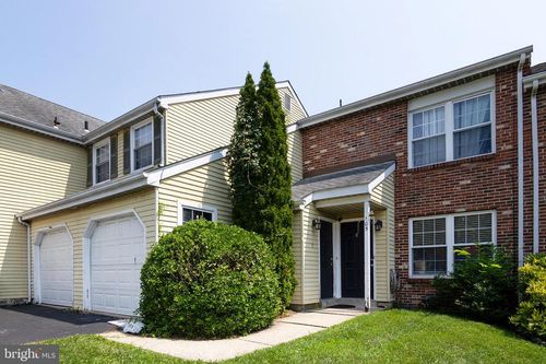 105 Willow Turn, MOUNT LAUREL, NJ, 08054-3142 | Card Image