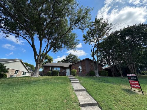 3802 Lancelot Pl, Garland, TX, 75043-2228 | Card Image