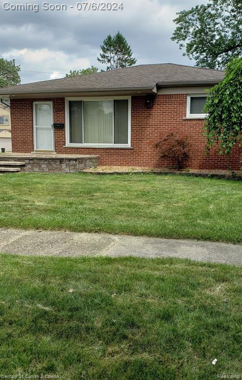Centralia St, Dearborn Heights, MI 48127