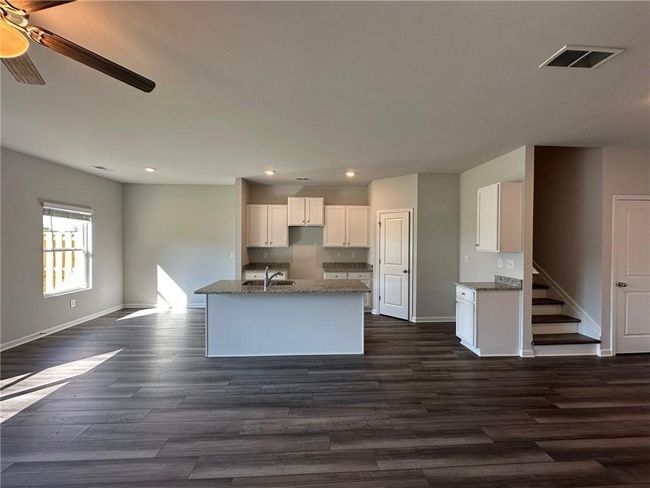 8668 Webb Rd, Townhouse with 3 bedrooms, 3 bathrooms and null parking in Riverdale GA | Image 4