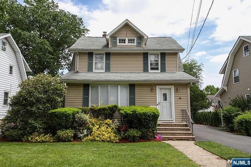 1253 Beaumont Ave, Teaneck, NJ, 07666-4902 | Card Image