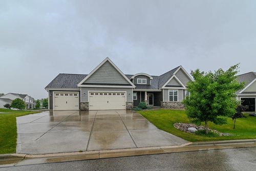7740 Stonecrop Way, Deforest, WI, 53532-9100 | Card Image
